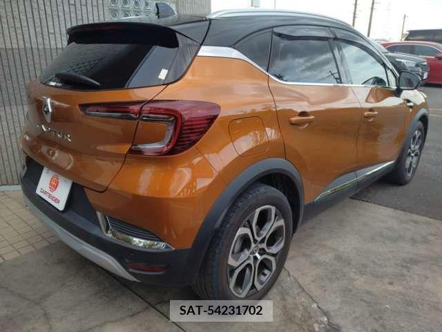 Renault CAPTUR 2021-04 347199-2