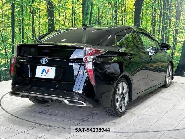 Toyota PRIUS 2017-03 322404-17