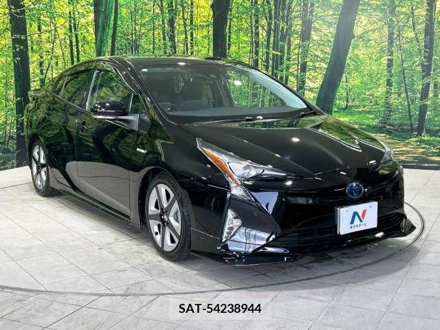 Toyota PRIUS 2017-03 322404-16