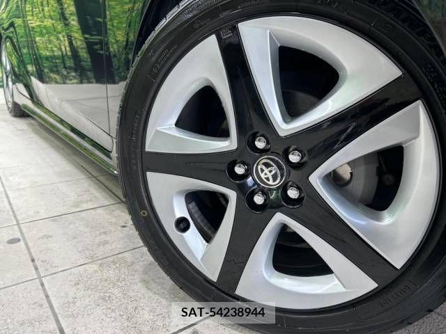 Toyota PRIUS 2017-03 322404-13