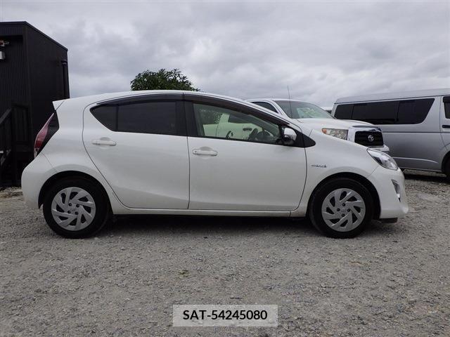 Toyota AQUA 2017-08 314311-26