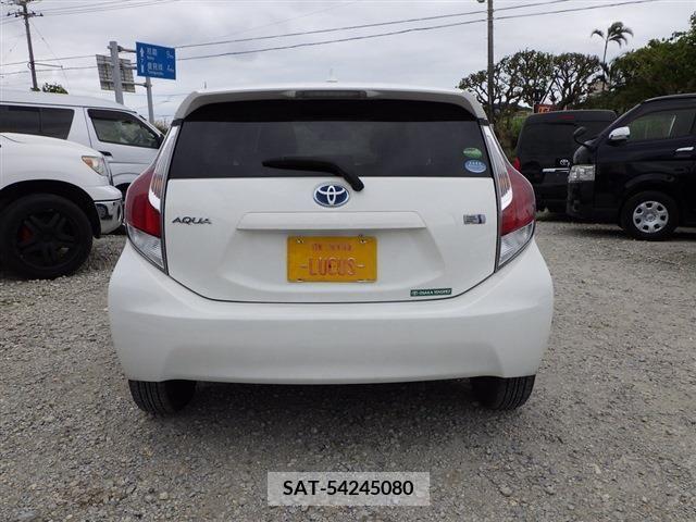 Toyota AQUA 2017-08 314311-24