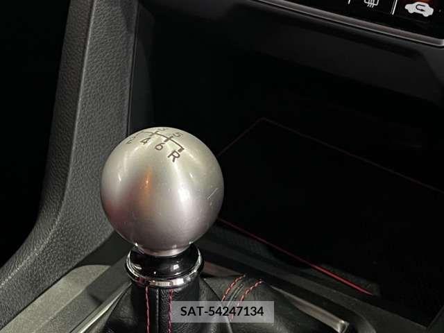 Honda CIVIC 2018-03 341838-5