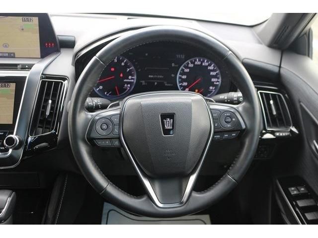Toyota CROWN SEDAN 2018-07 7251-13