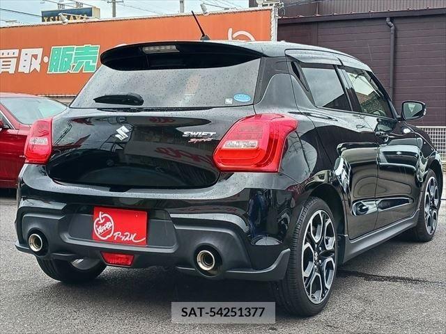 Suzuki SWIFT 2019-12 330086-15