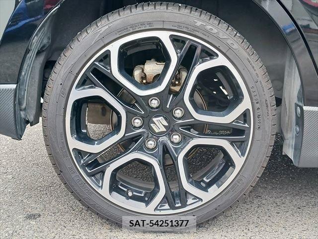 Suzuki SWIFT 2019-12 330086-26