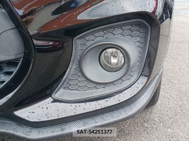Suzuki SWIFT 2019-12 330086-19