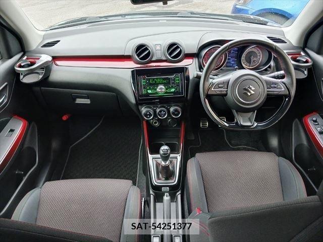 Suzuki SWIFT 2019-12 330086-2