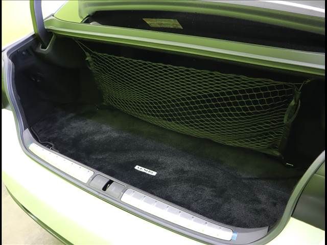 Lexus LS 2018-03 12583-27