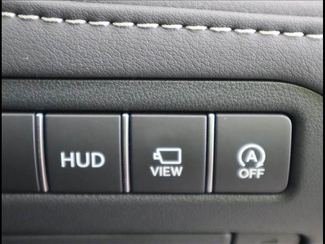 Lexus LS 2018-03 12583-9