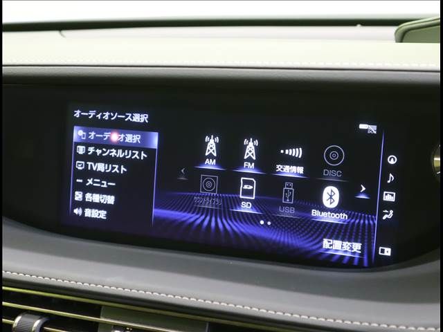 Lexus LS 2018-03 12583-4