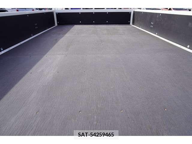 Mitsubishi CANTER 2023-06 211265-13