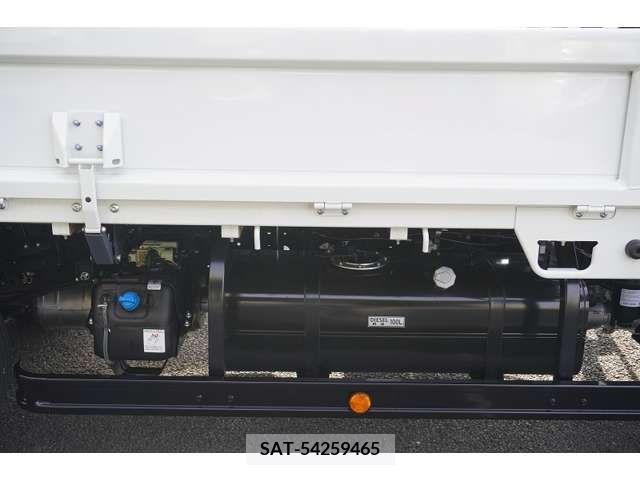 Mitsubishi CANTER 2023-06 211265-17