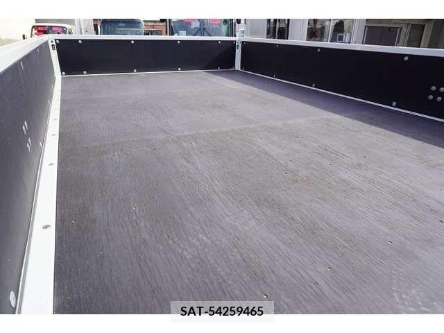Mitsubishi CANTER 2023-06 211265-16