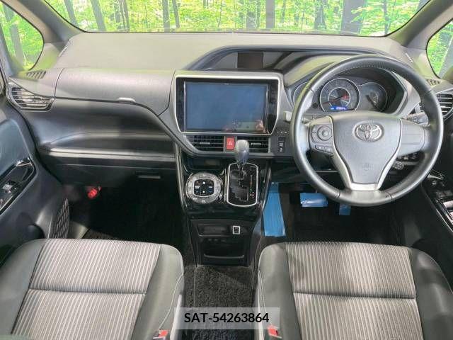 Toyota VOXY 2017-09 321540-1