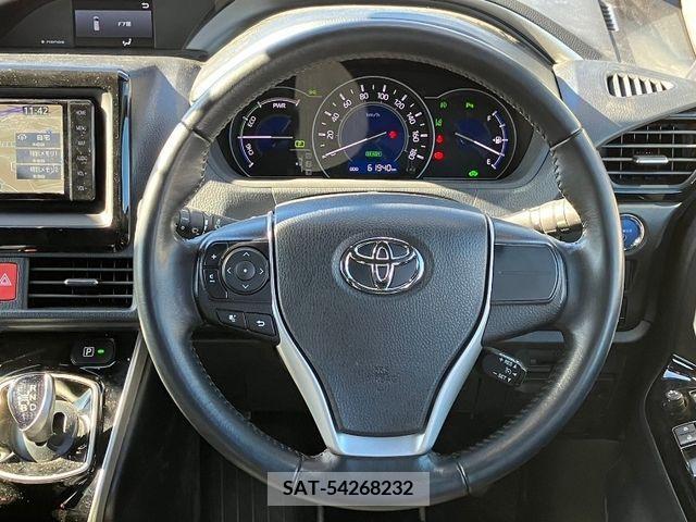 Toyota VOXY HYBRID 2021-03 289344-9