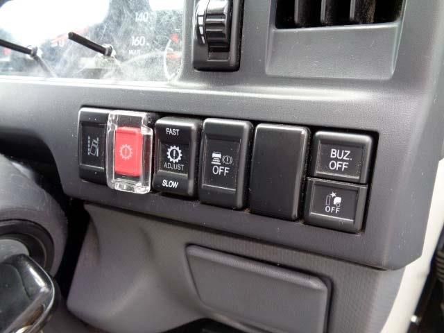 Isuzu ELF TRUCK 2020-11 8905-9