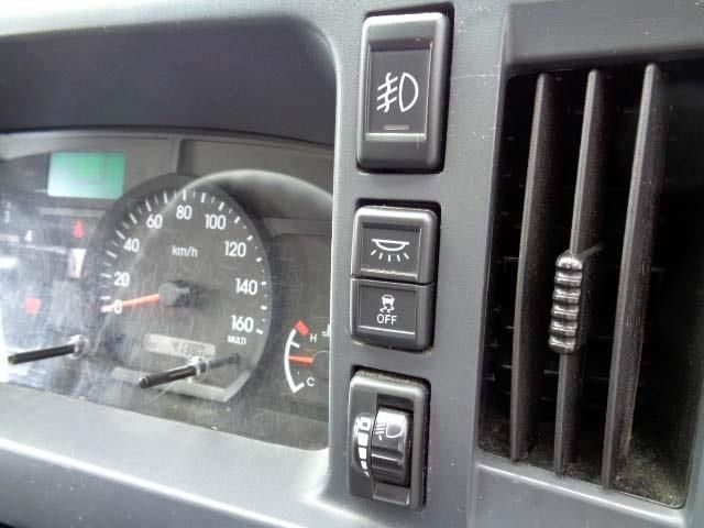 Isuzu ELF TRUCK 2020-11 8905-8