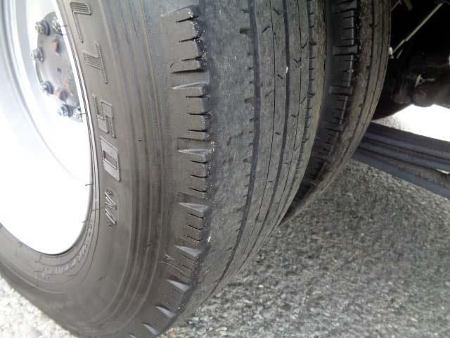 Isuzu ELF TRUCK 2020-11 8905-24