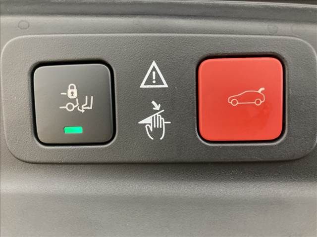 Peugeot 5008 2017-11 20783-7