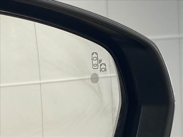 Peugeot 5008 2017-11 20783-6