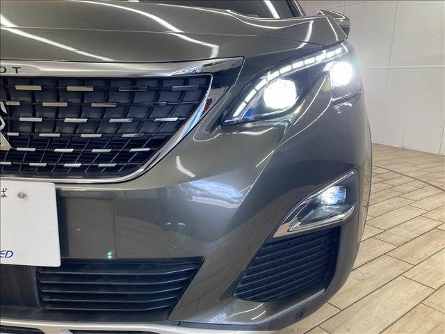 Peugeot 5008 2017-11 20783-18
