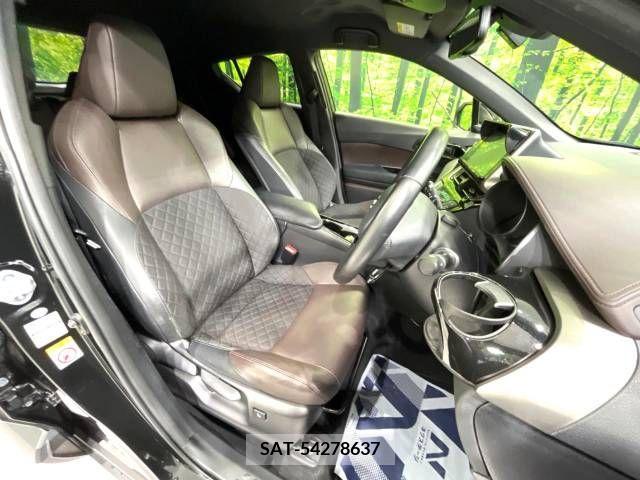 Toyota C-HR 2017-06 322983-9