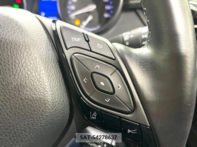 Toyota C-HR 2017-06 322983-5