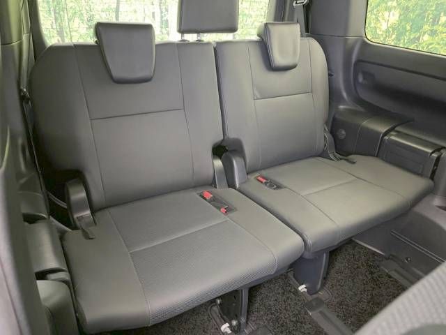 Toyota ESQUIRE 2019-08 193511-10