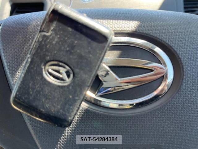 Daihatsu MOVE 2011-06 247404-6
