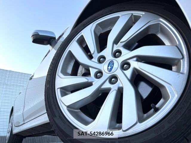 Subaru LEVORG 2017-08 215995-14