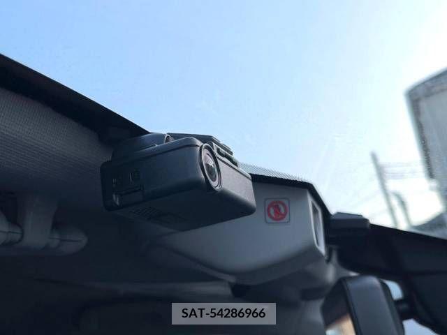 Subaru LEVORG 2017-08 215995-11
