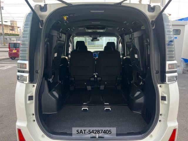 Toyota VOXY 2018-02 251816-10