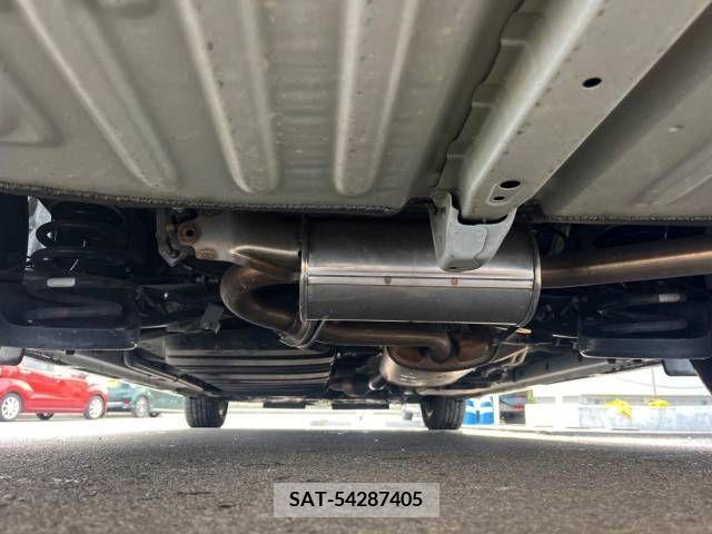 Toyota VOXY 2018-02 251816-19