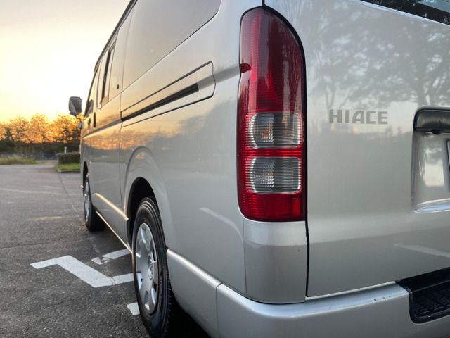 Toyota HIACE VAN 2010-08 19206-18