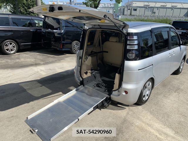 Toyota SIENTA 2010-02 344254-8