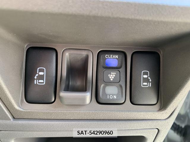 Toyota SIENTA 2010-02 344254-17
