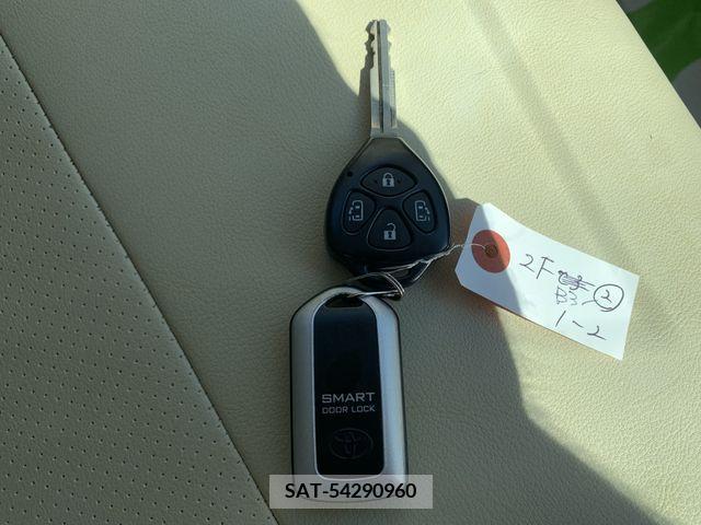 Toyota SIENTA 2010-02 344254-18