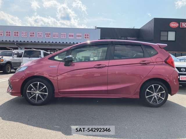 Honda FIT HYBRID 2017-11 338221-7