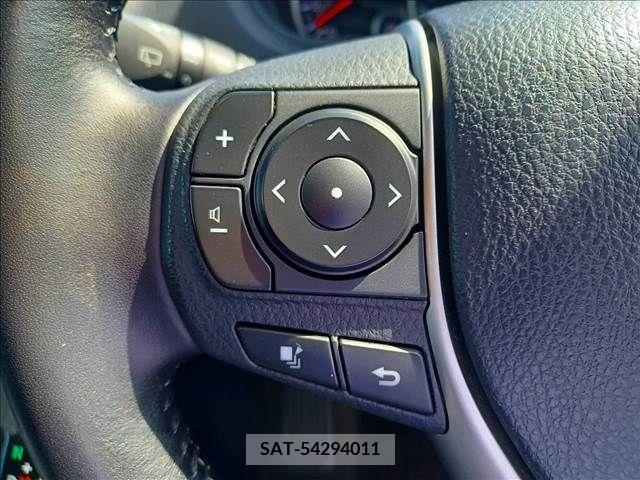 Toyota VOXY 2015-10 231327-16