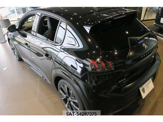 Peugeot 208 2022-12 317410-3