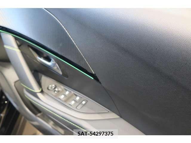 Peugeot 208 2022-12 317410-13