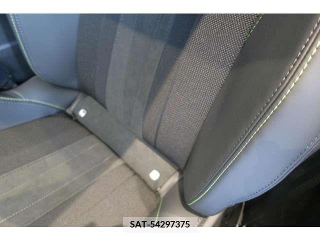 Peugeot 208 2022-12 317410-19