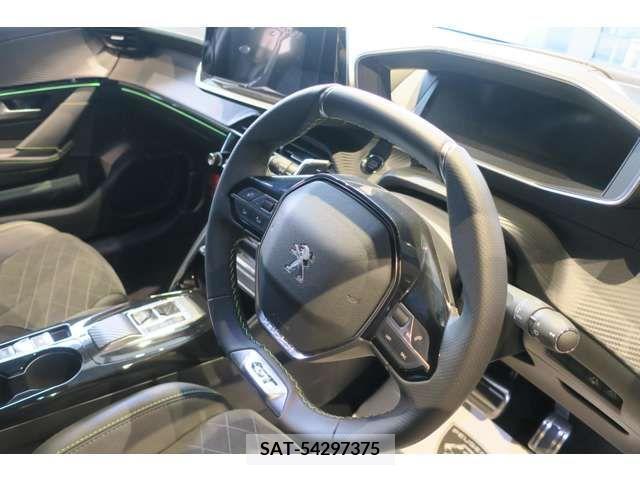 Peugeot 208 2022-12 317410-11