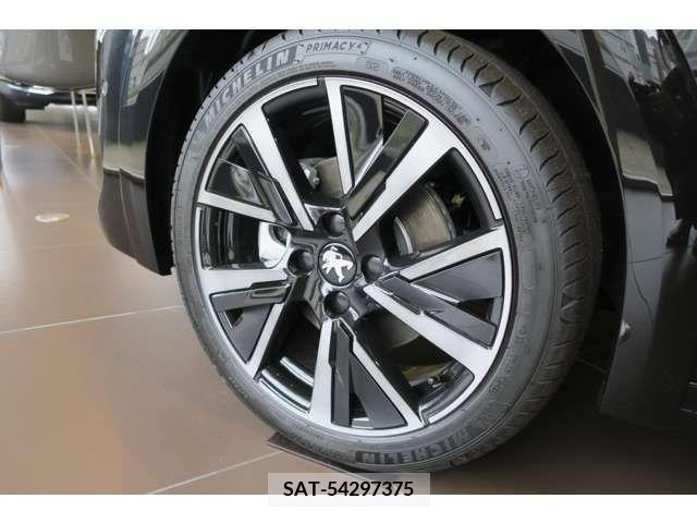 Peugeot 208 2022-12 317410-10