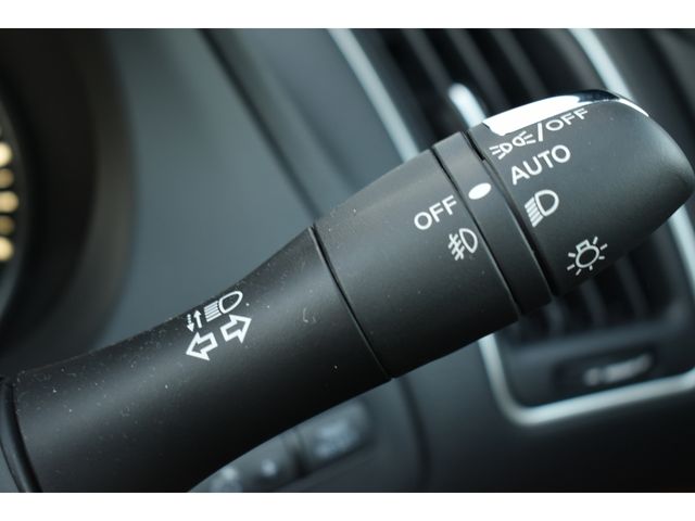 Nissan SKYLINE 2023-07 185134-13