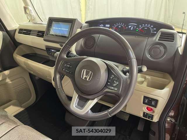 Honda N BOX 2018-07 210101-12