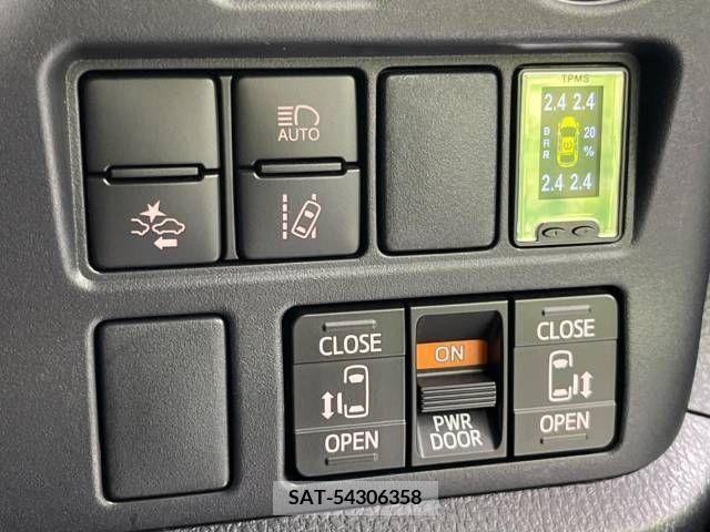Toyota VOXY 2019-05 332486-6
