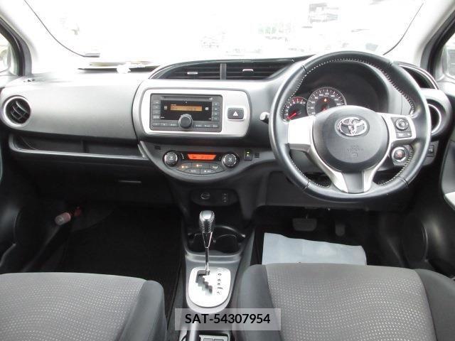 Toyota VITZ 2014-05 348475-5