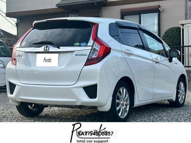 Honda FIT HYBRID 2015-03 240537-3